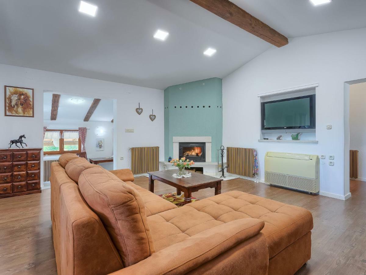 Holiday Home Country House D&D By Interhome Pula Zewnętrze zdjęcie
